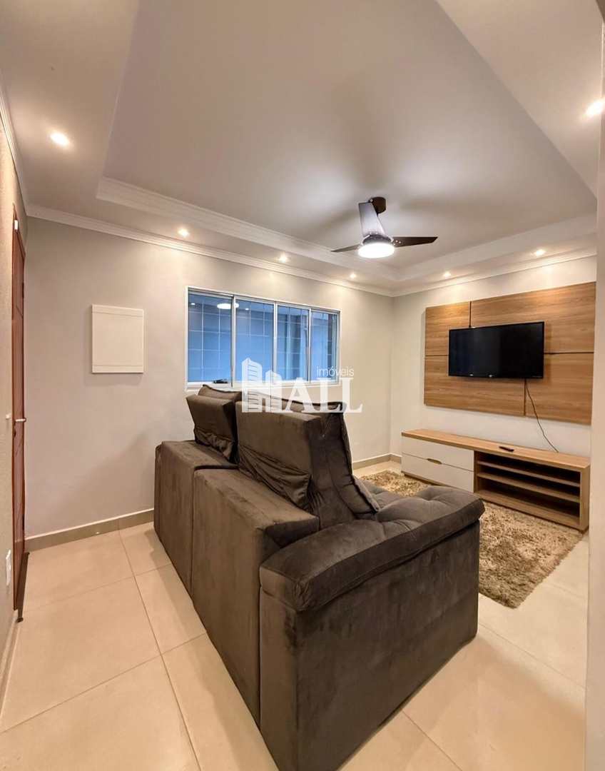 Casa à venda com 3 quartos, 105m² - Foto 2
