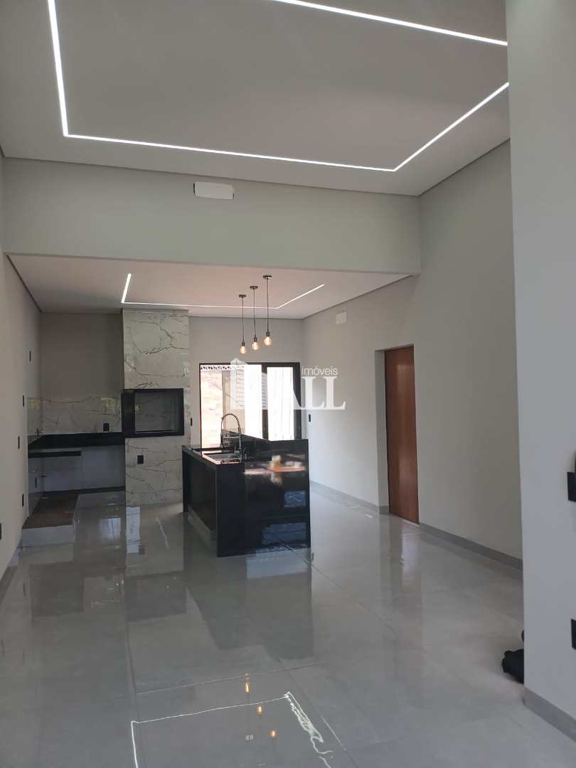 Casa à venda com 3 quartos, 136m² - Foto 4
