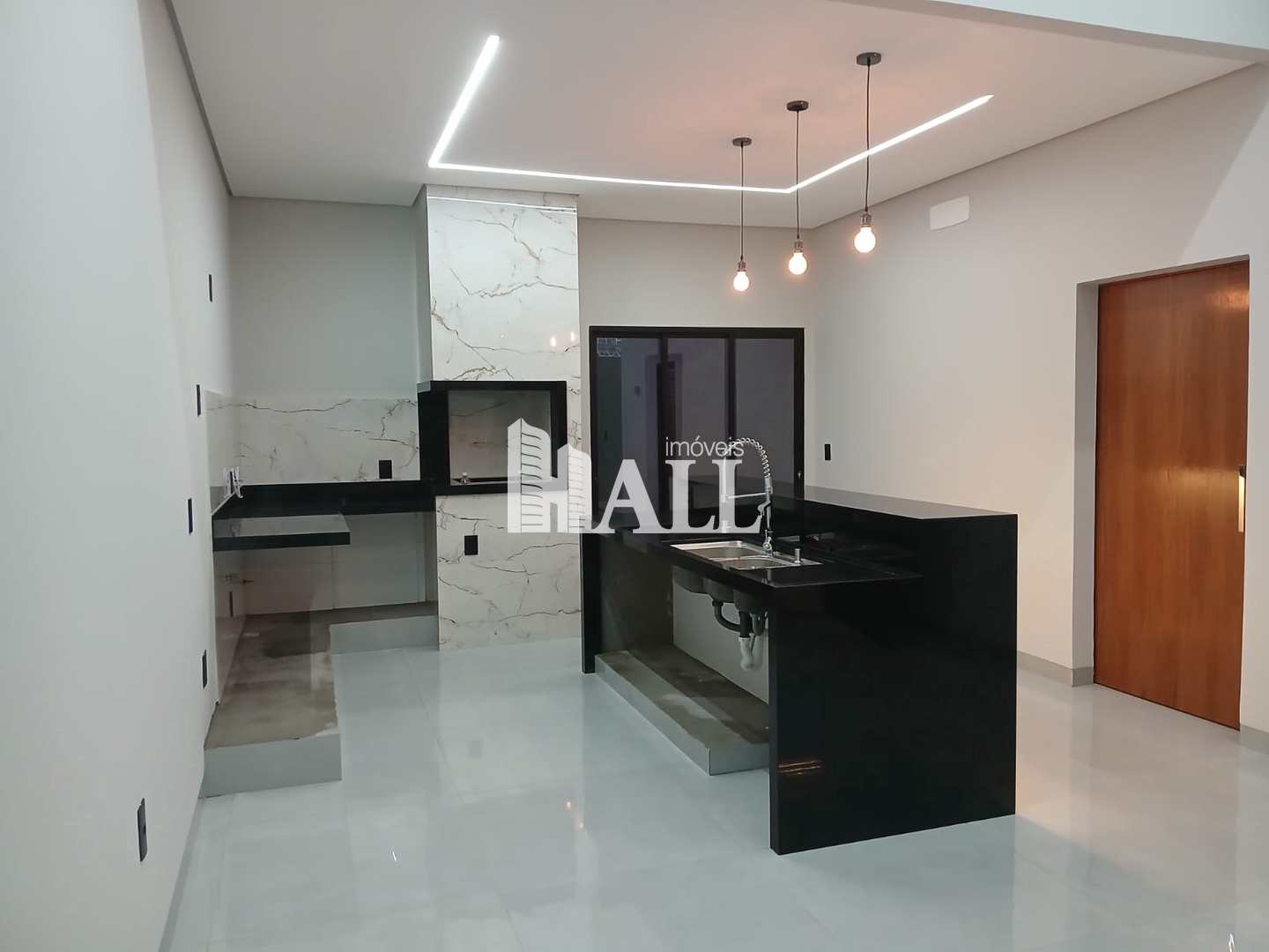 Casa à venda com 3 quartos, 136m² - Foto 3