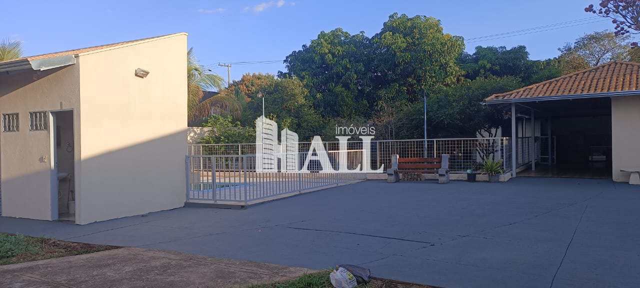 Chácara à venda com 2 quartos, 200m² - Foto 10
