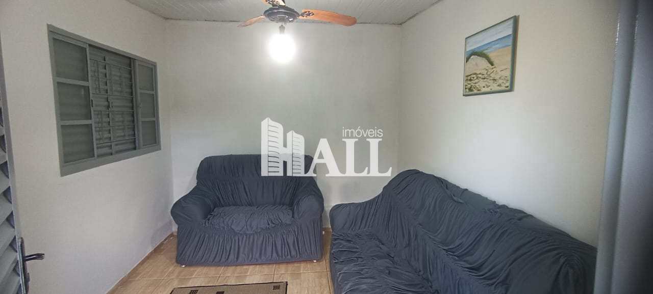 Chácara à venda com 2 quartos, 200m² - Foto 2