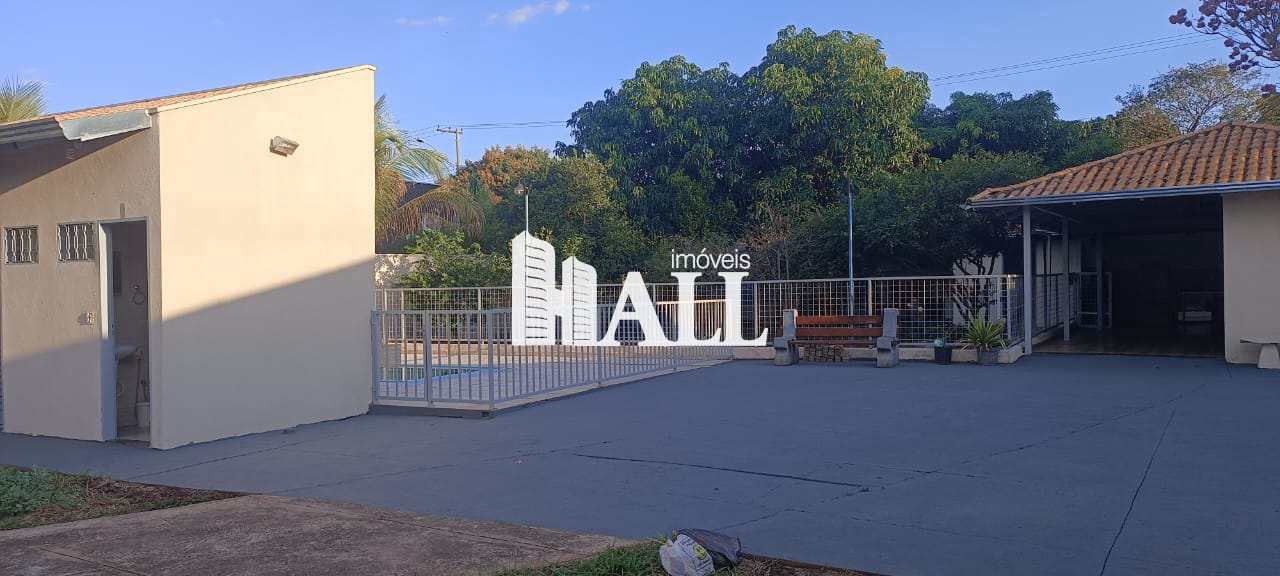 Chácara à venda com 2 quartos, 200m² - Foto 16