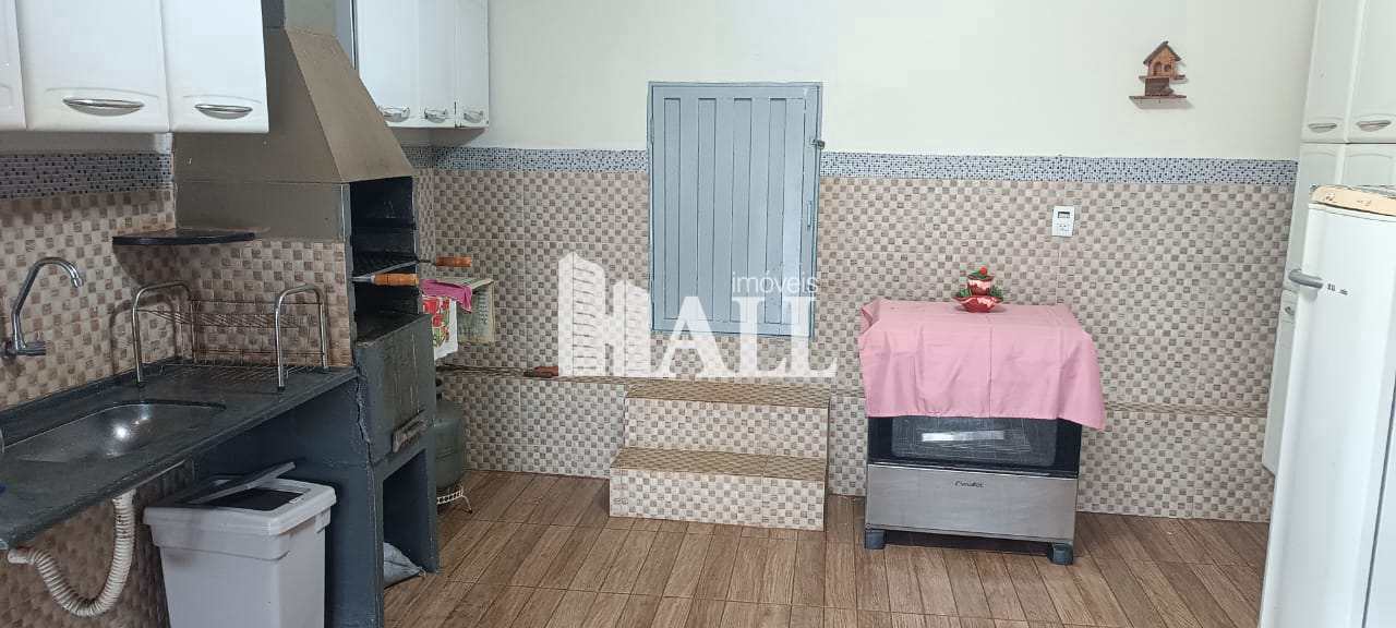 Chácara à venda com 2 quartos, 200m² - Foto 4