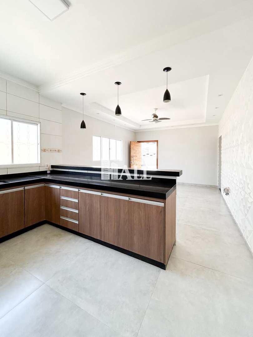 Casa, 3 quartos, 122 m² - Foto 1