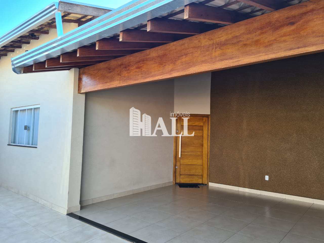Casa à venda com 3 quartos, 120m² - Foto 1