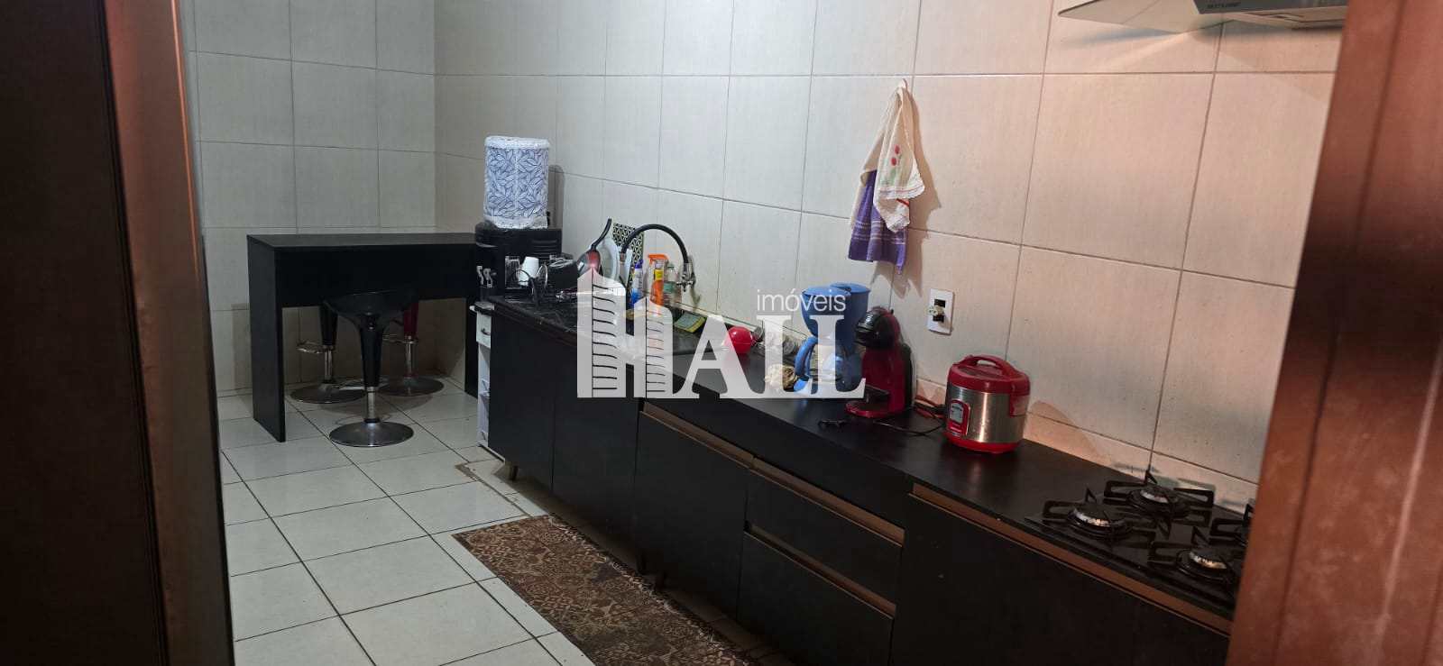 Casa à venda com 2 quartos, 100m² - Foto 2