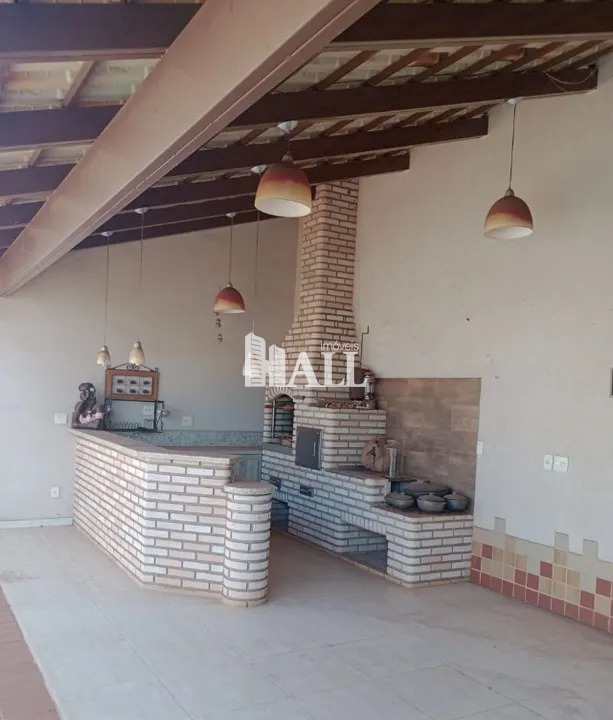 Casa à venda com 3 quartos, 220m² - Foto 8