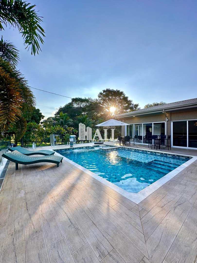 Chácara à venda com 3 quartos, 400m² - Foto 1