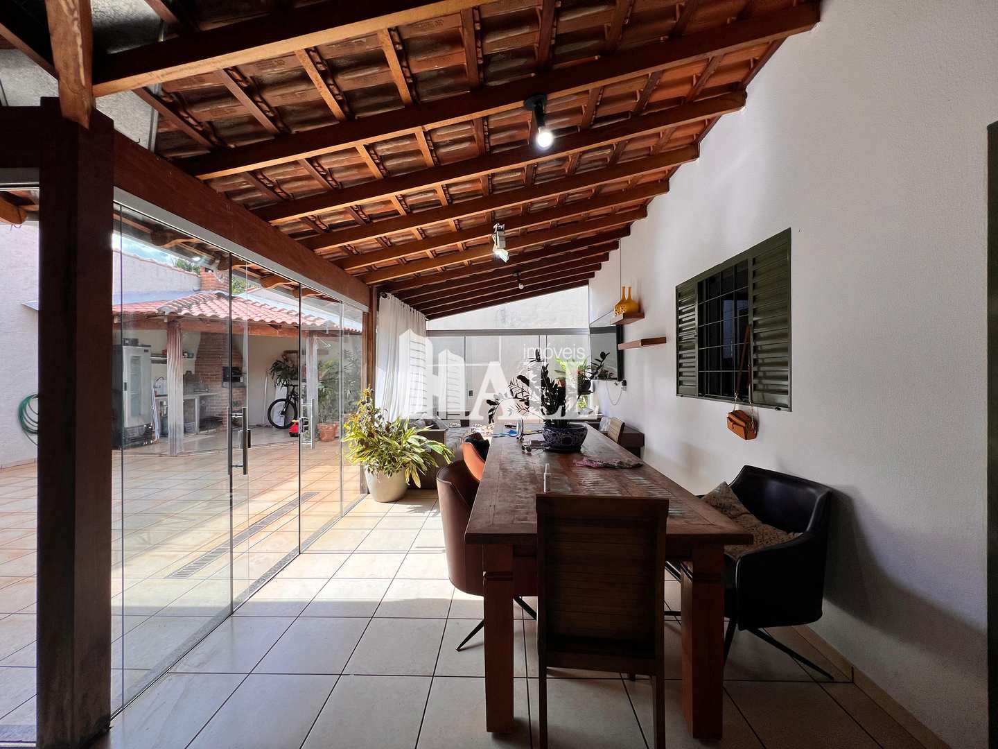 Casa à venda com 4 quartos, 235m² - Foto 17