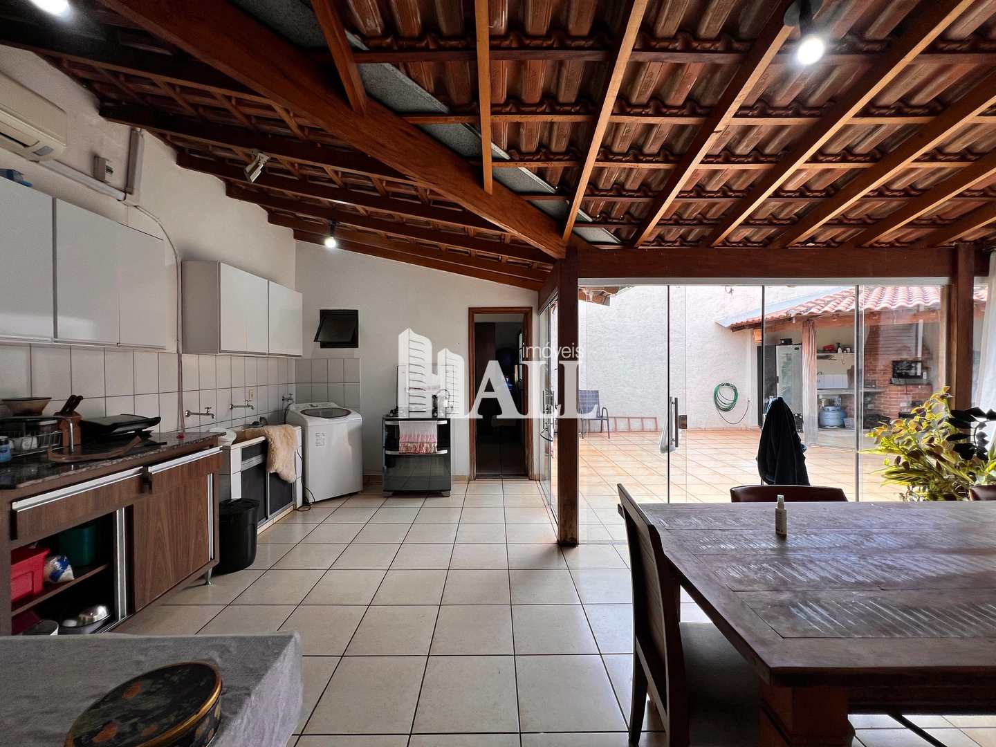 Casa à venda com 4 quartos, 235m² - Foto 14