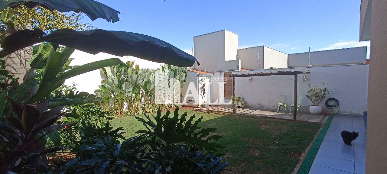 Casa à venda com 2 quartos, 166m² - Foto 28