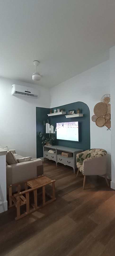 Casa à venda com 2 quartos, 166m² - Foto 3