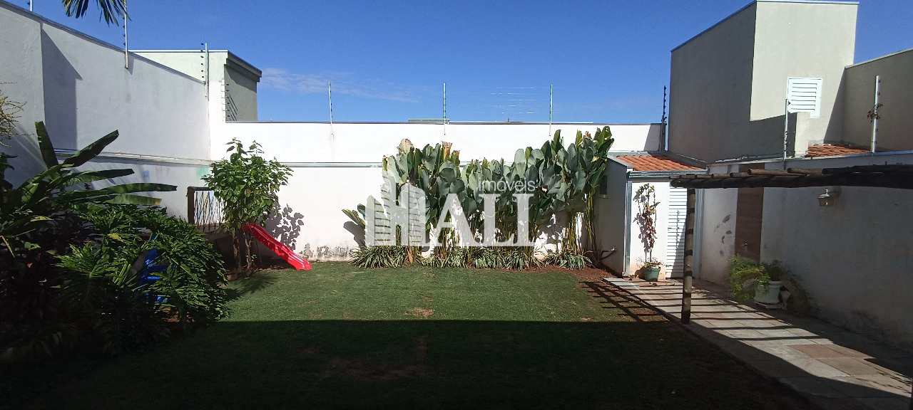 Casa à venda com 2 quartos, 166m² - Foto 27