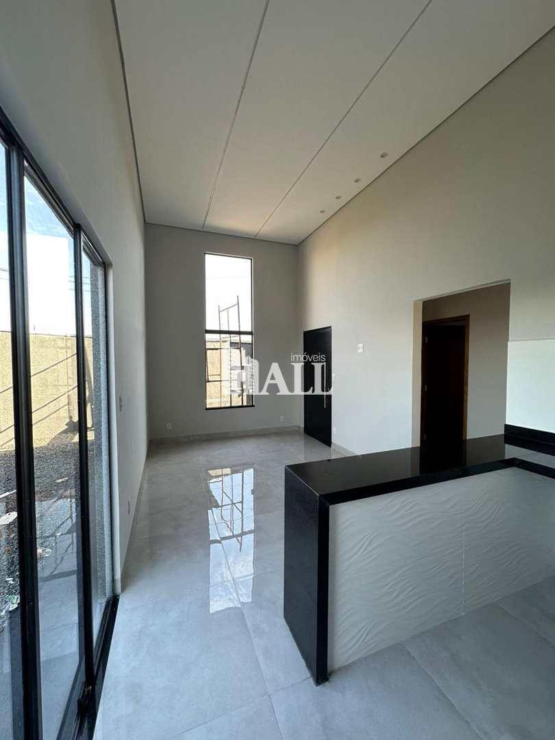 Casa de Condomínio à venda com 2 quartos, 83m² - Foto 1