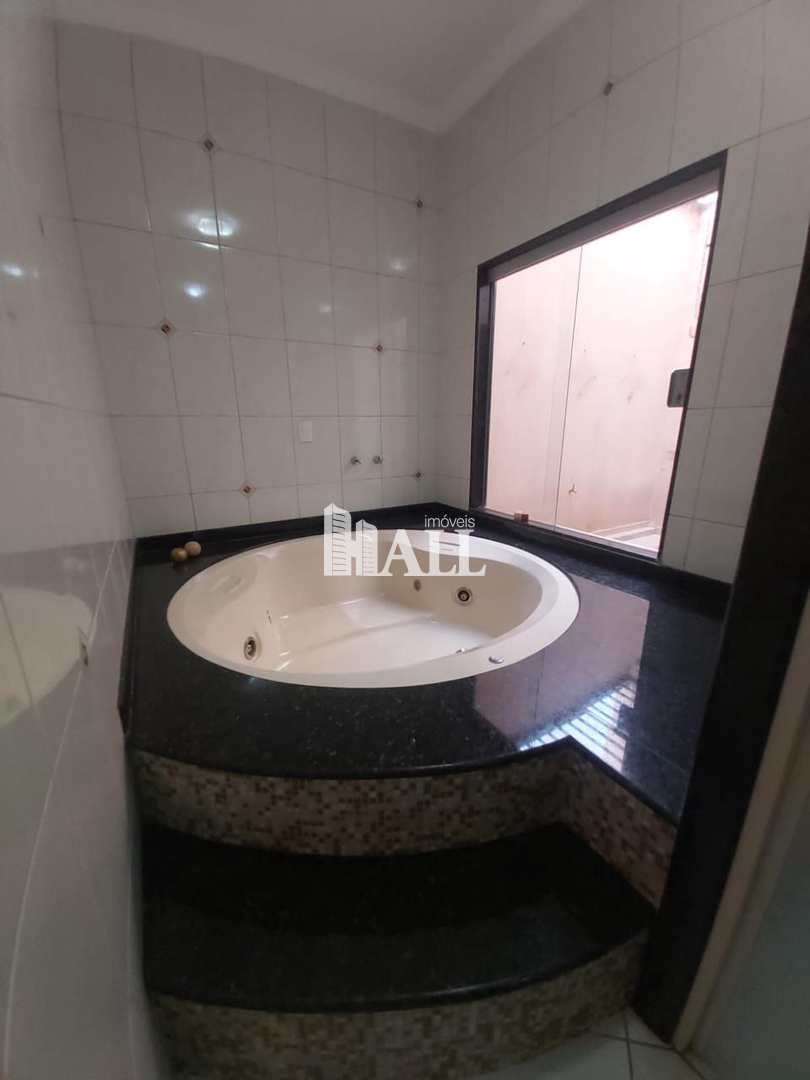 Casa à venda com 3 quartos, 230m² - Foto 18