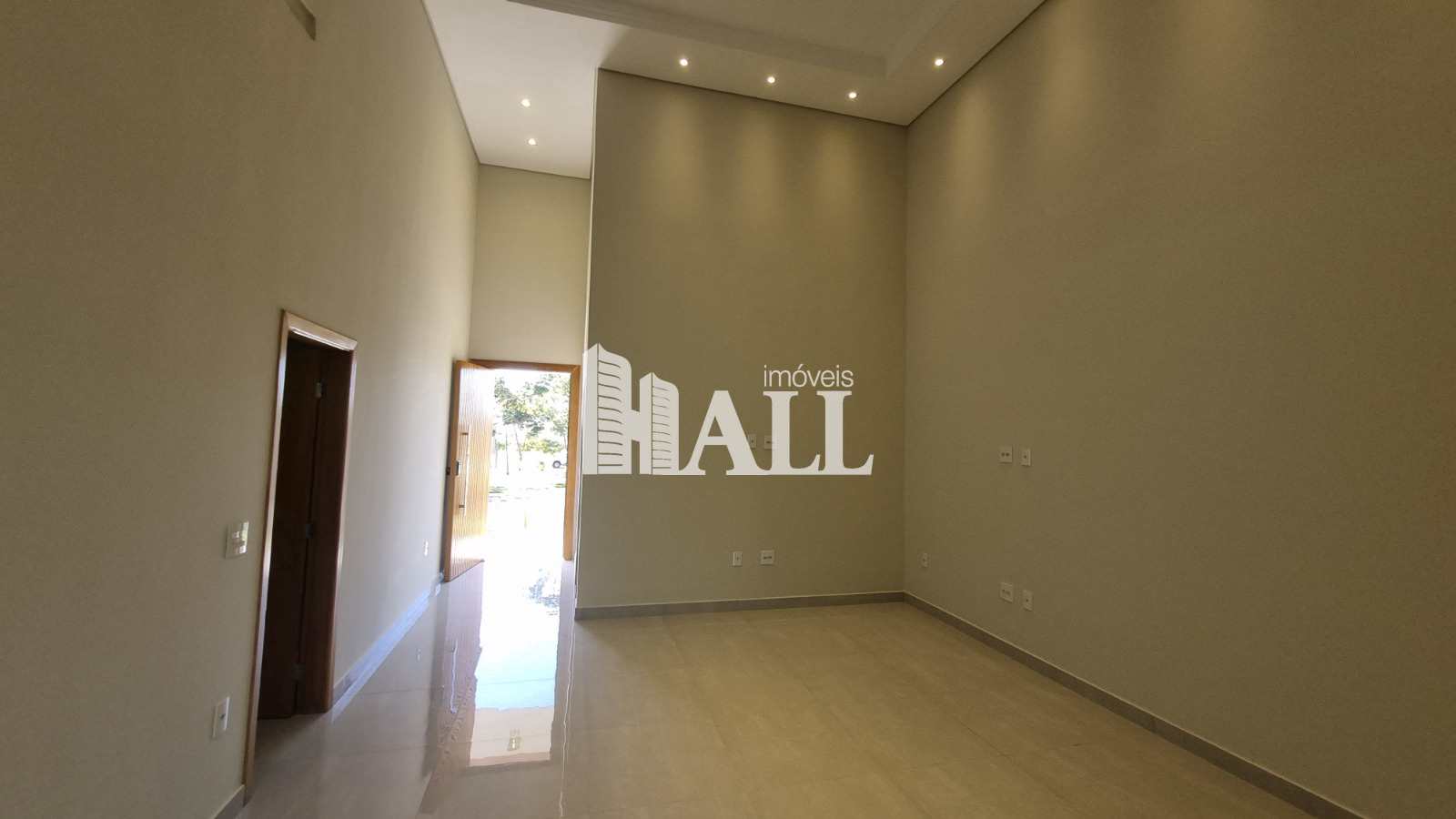 Casa de Condomínio à venda com 3 quartos, 150m² - Foto 2