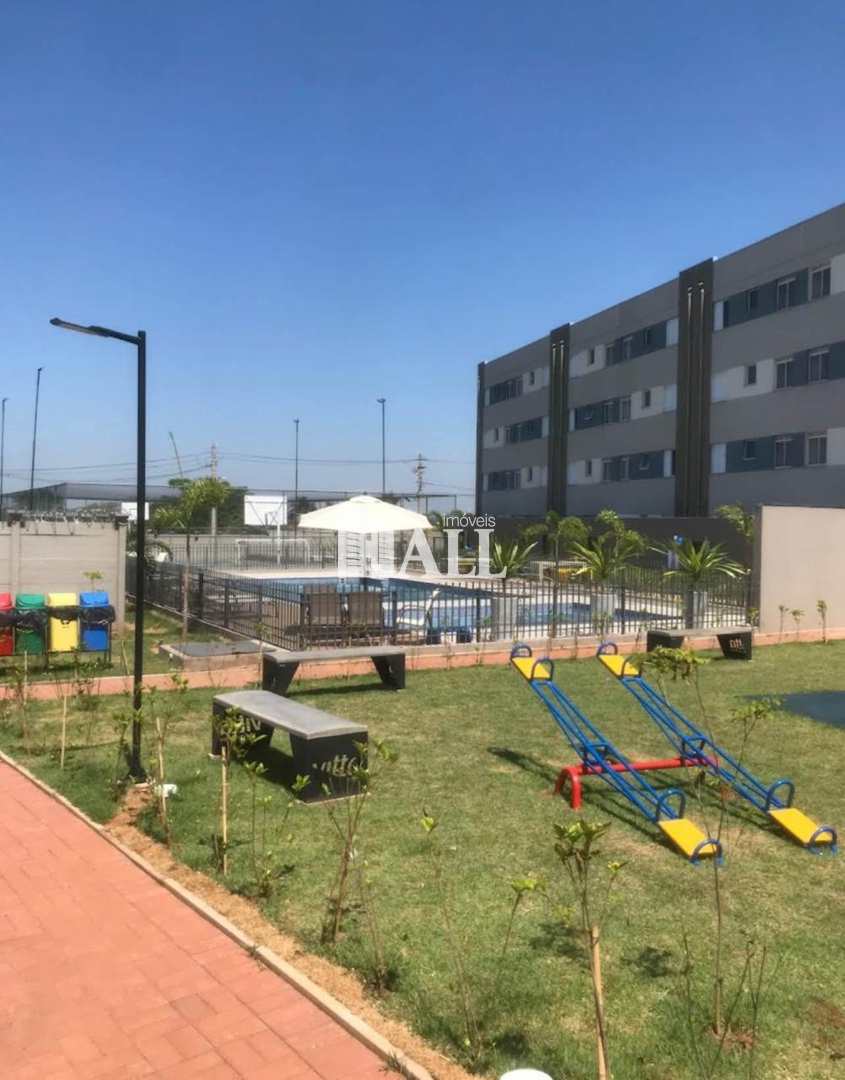 Apartamento à venda com 2 quartos, 44m² - Foto 11