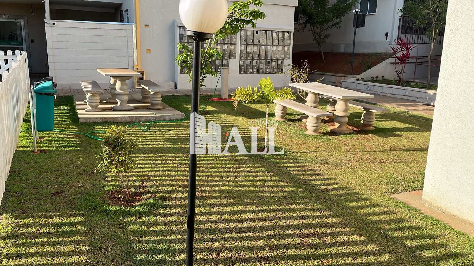 Apartamento à venda com 2 quartos, 49m² - Foto 28