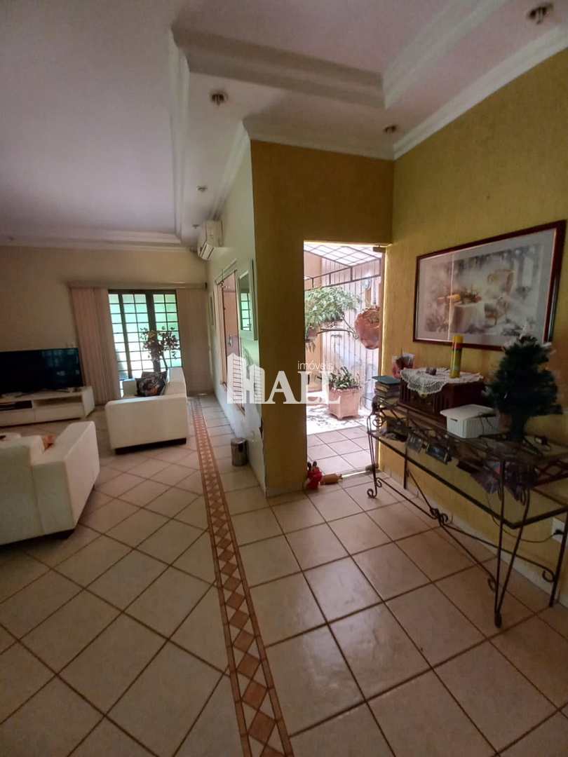 Chácara à venda com 3 quartos, 300m² - Foto 9
