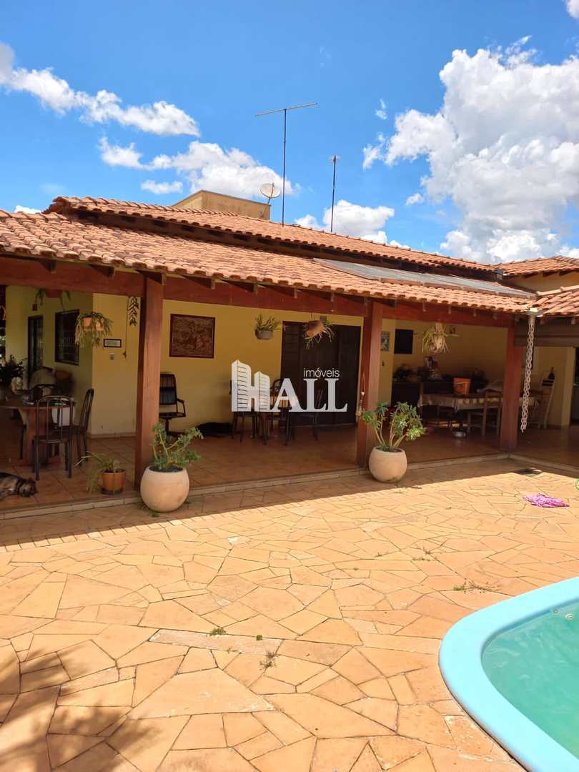 Chácara à venda com 3 quartos, 300m² - Foto 18