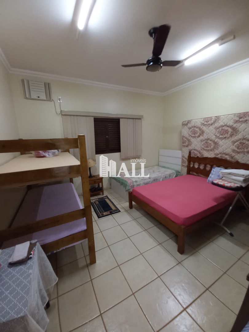 Chácara à venda com 3 quartos, 300m² - Foto 12