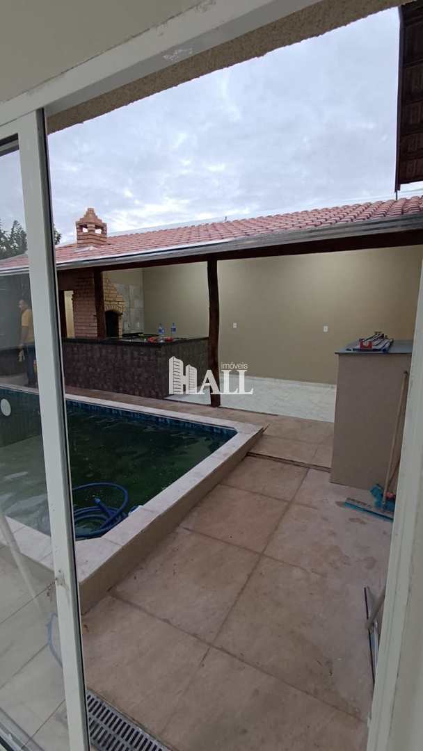 Casa à venda com 3 quartos, 169m² - Foto 14