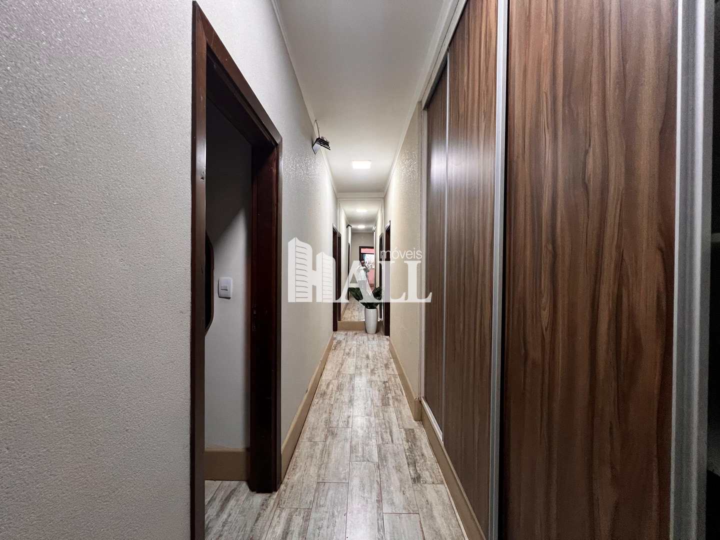 Casa de Condomínio à venda com 4 quartos, 230m² - Foto 23