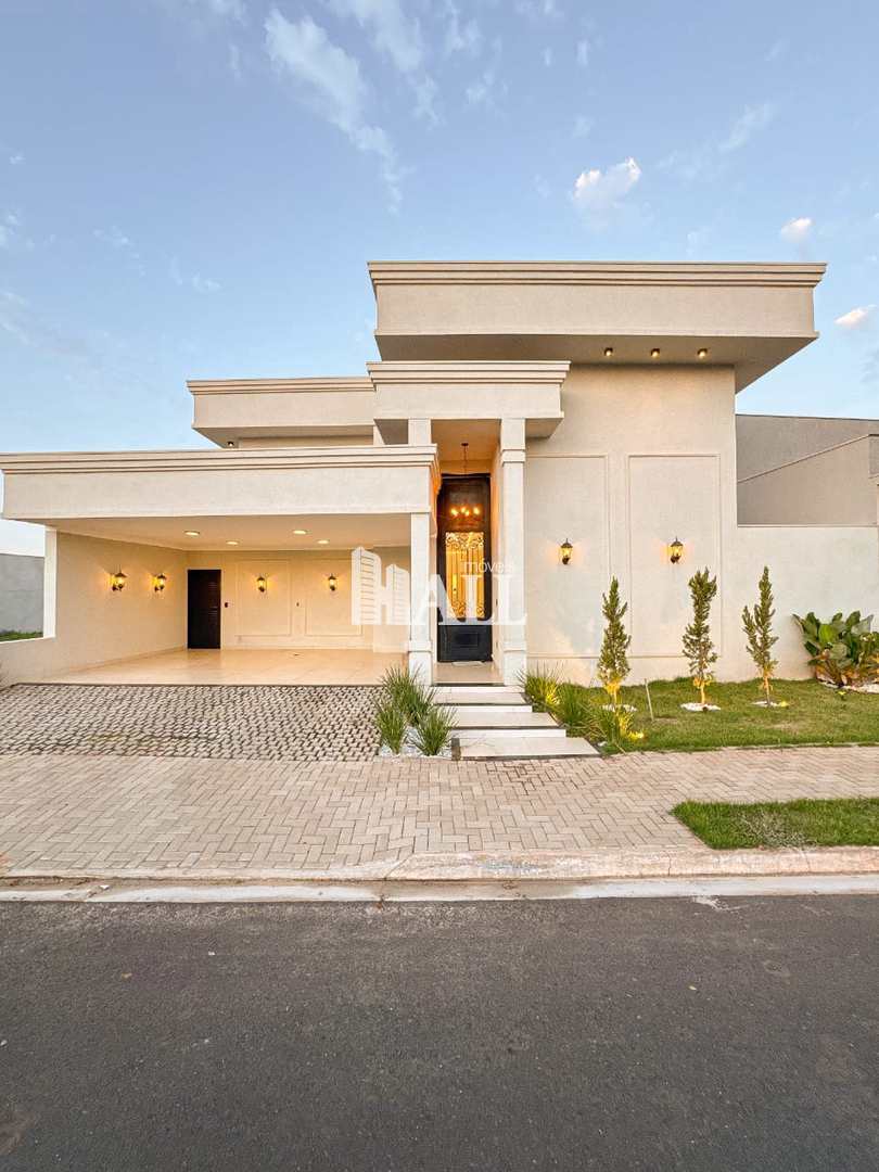 Casa de Condomínio à venda com 4 quartos, 200m² - Foto 1