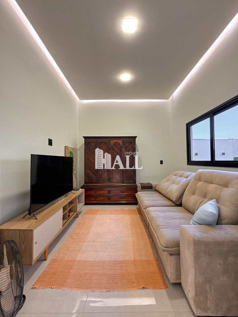 Casa de Condomínio à venda com 4 quartos, 200m² - Foto 2