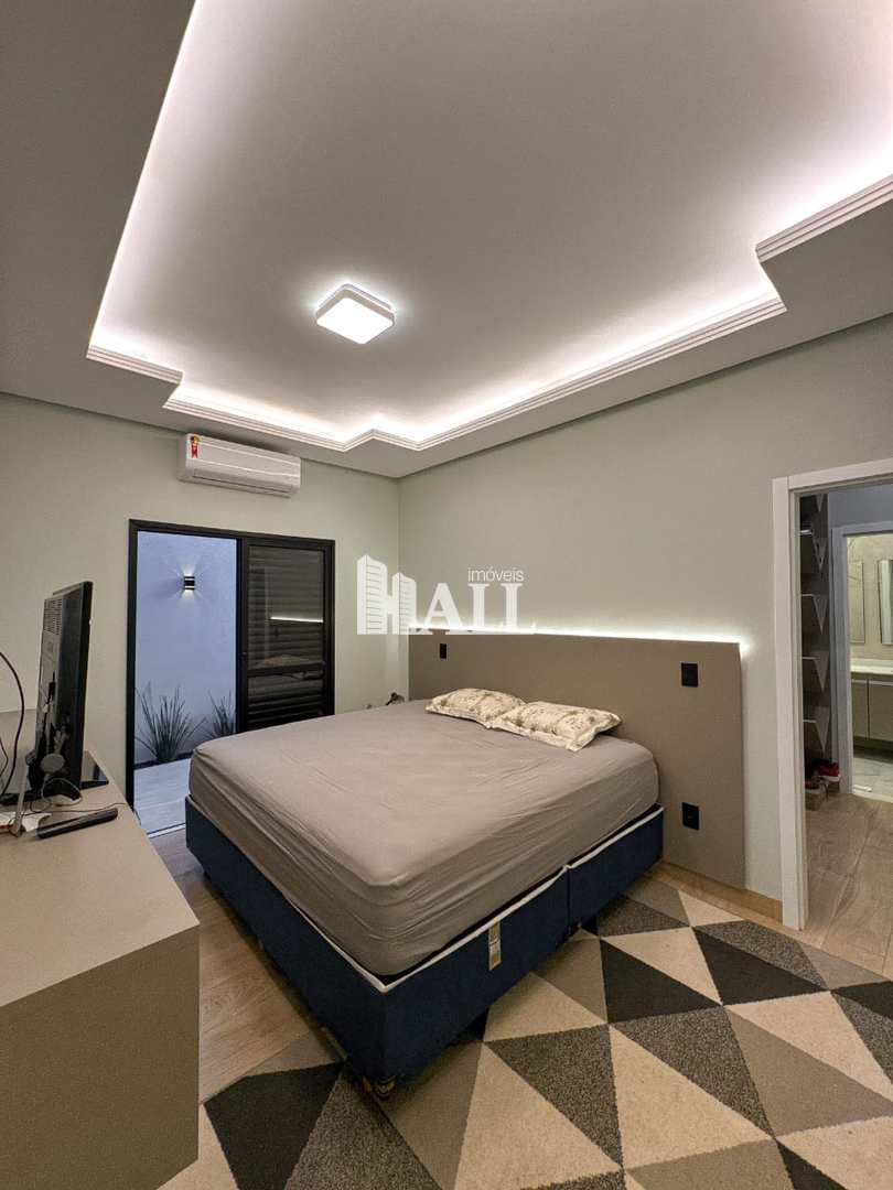 Casa de Condomínio à venda com 4 quartos, 200m² - Foto 9