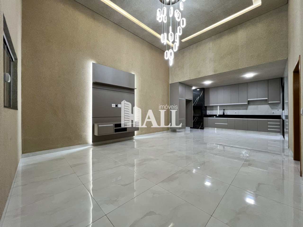 Casa com 3 quartos à venda, 120m² — foto 1 de 18