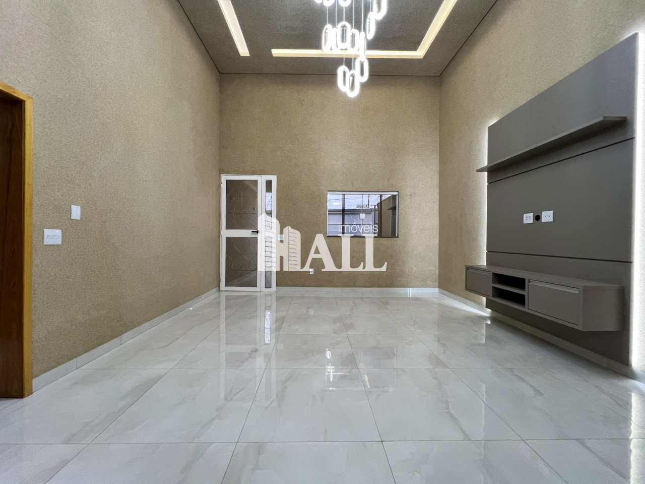 Casa com 3 quartos à venda, 120m² — foto 2 de 18
