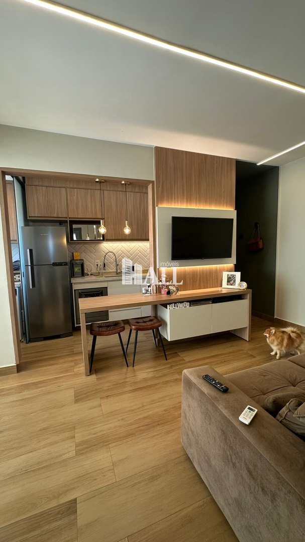 Apartamento com 2 quartos à venda, 62m² — foto 2 de 27