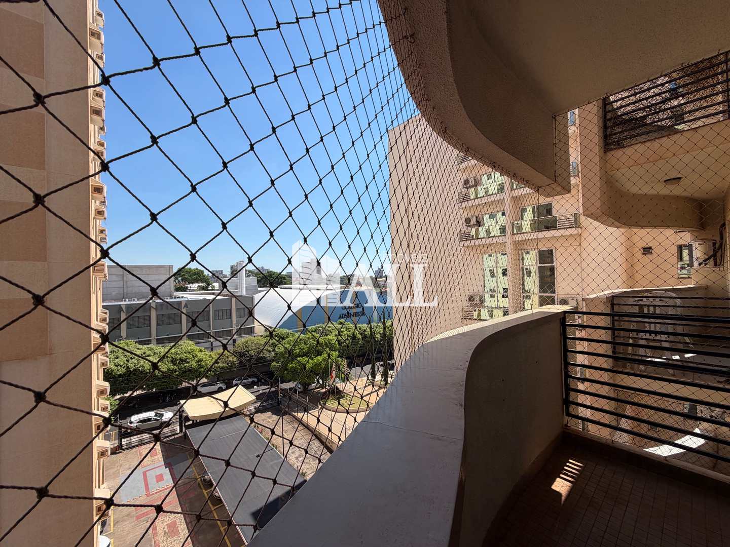 Apartamento com 2 quartos à venda, 70m² — foto 3 de 28