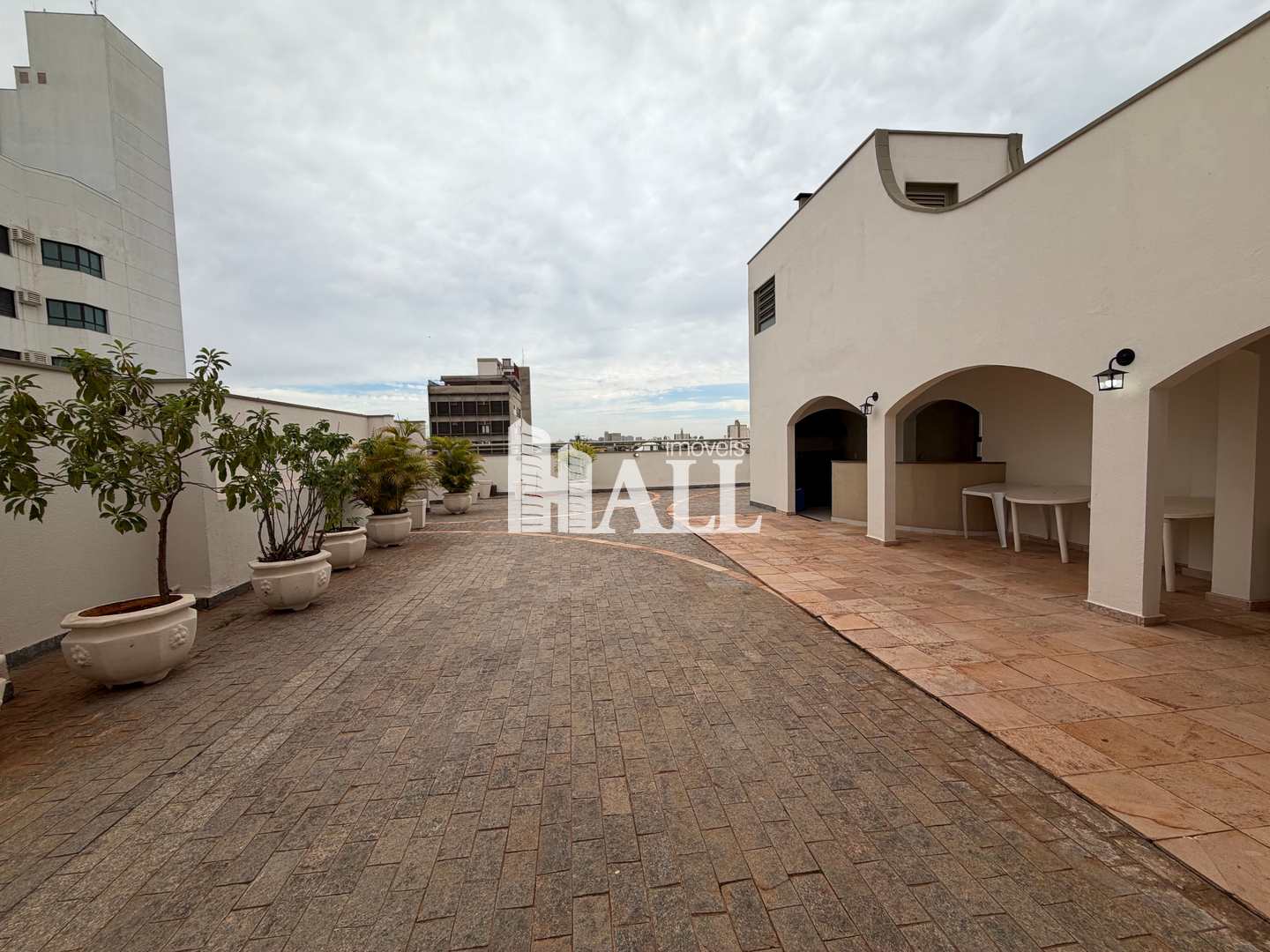 Apartamento com 3 quartos à venda, 200m² — foto 27 de 29