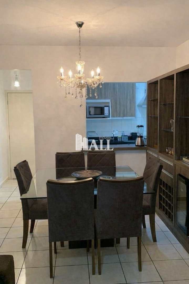 Apartamento com 3 quartos à venda, 100m² — foto 2 de 18