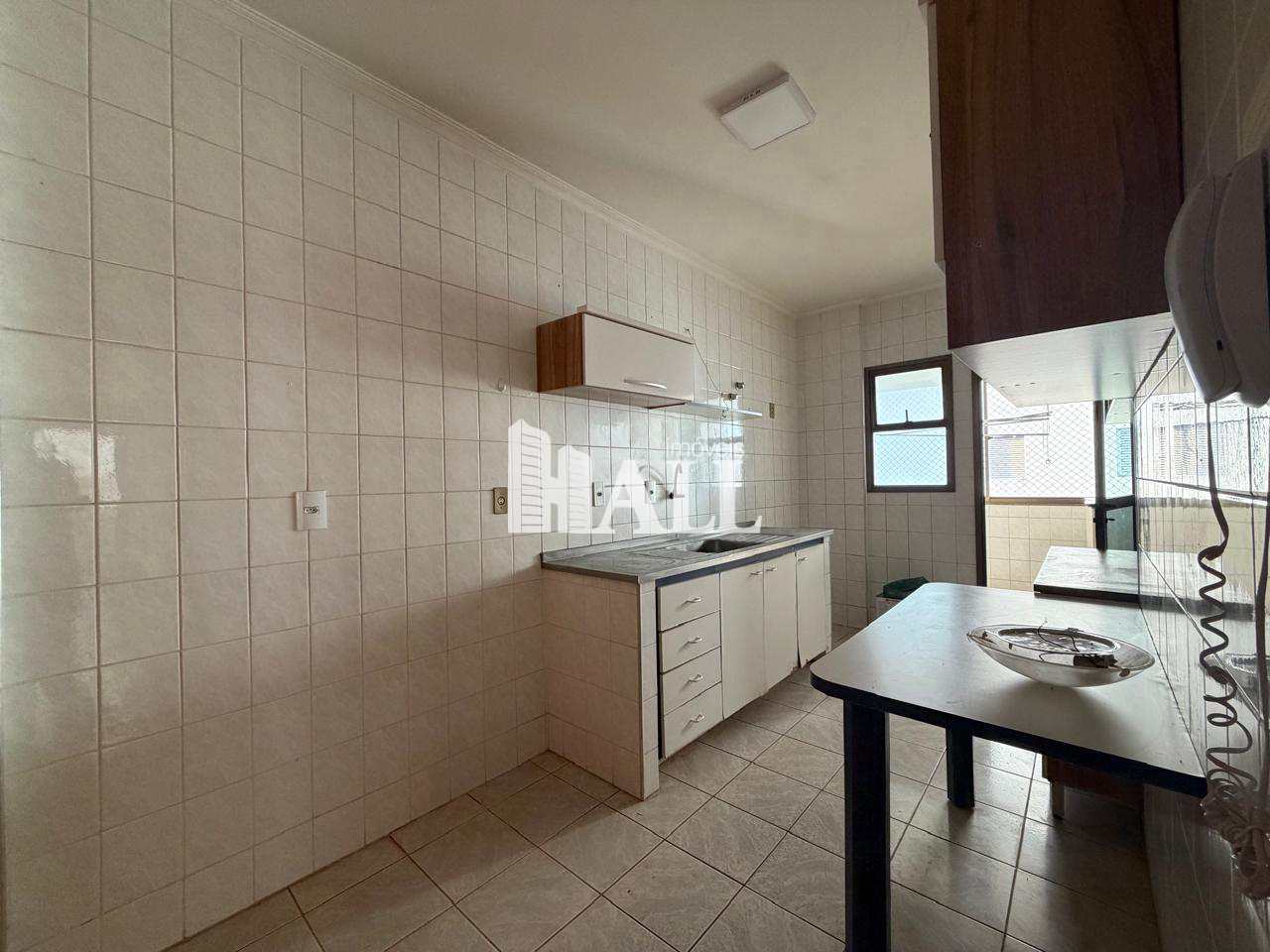 Apartamento com 2 quartos à venda, 75m² — foto 2 de 20