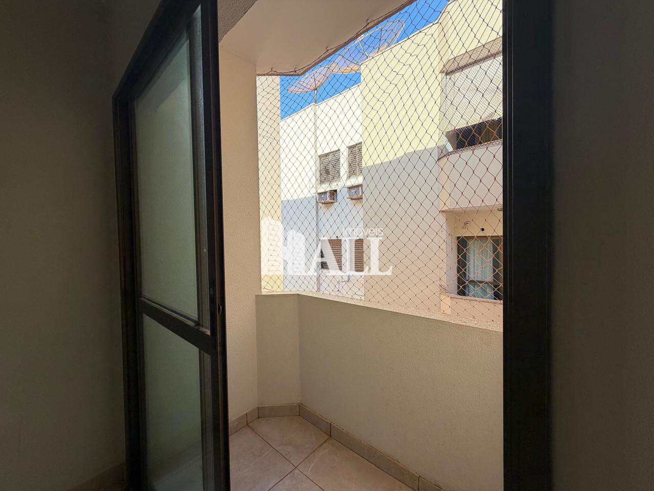 Apartamento com 2 quartos à venda, 75m² — foto 13 de 20