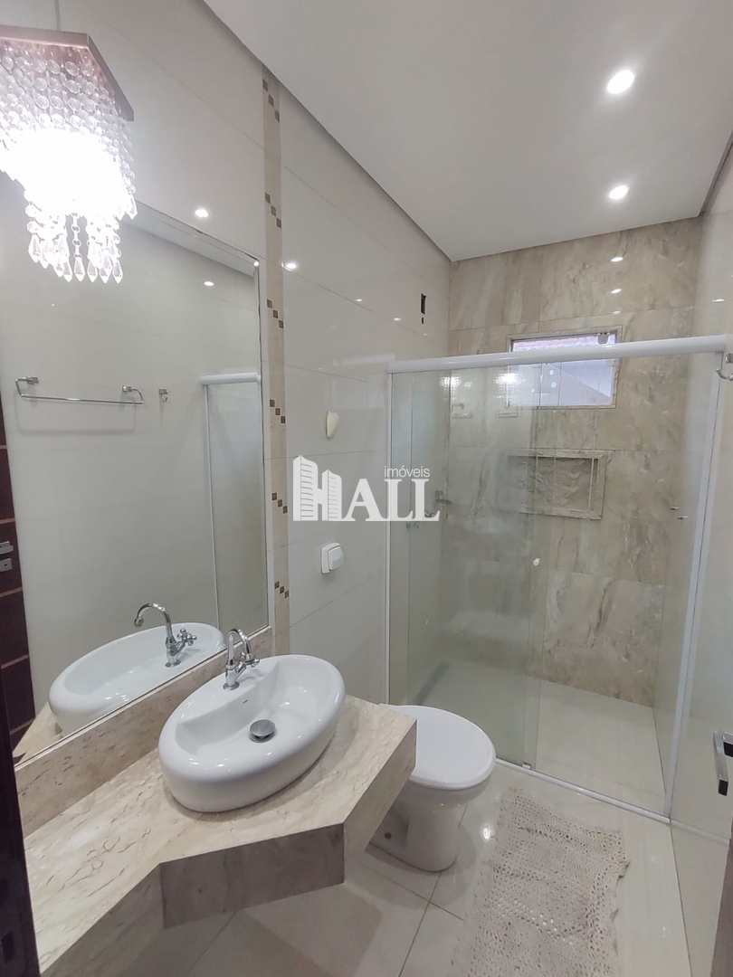 Casa com 3 quartos à venda, 185m² — foto 24 de 29