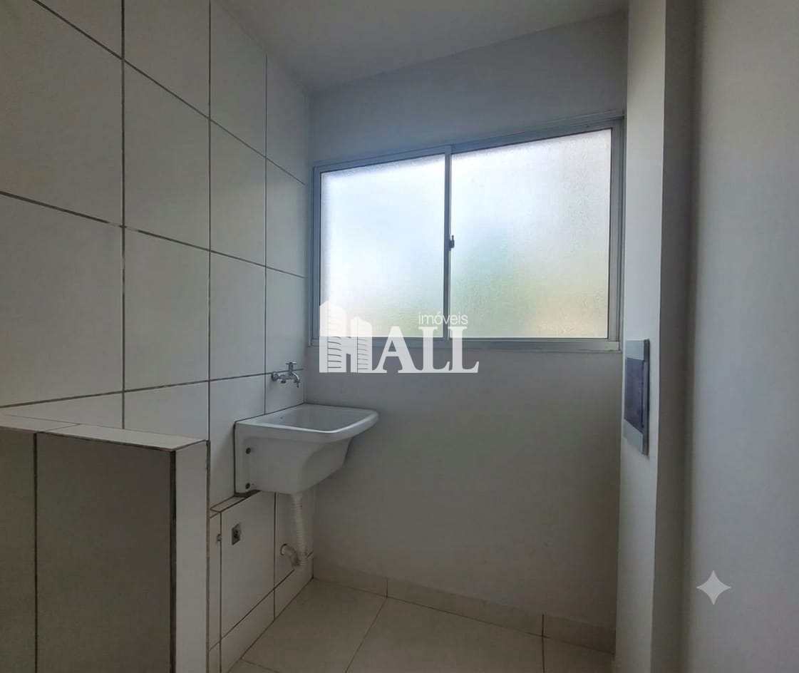 Apartamento com 3 quartos à venda, 75m² — foto 2 de 17