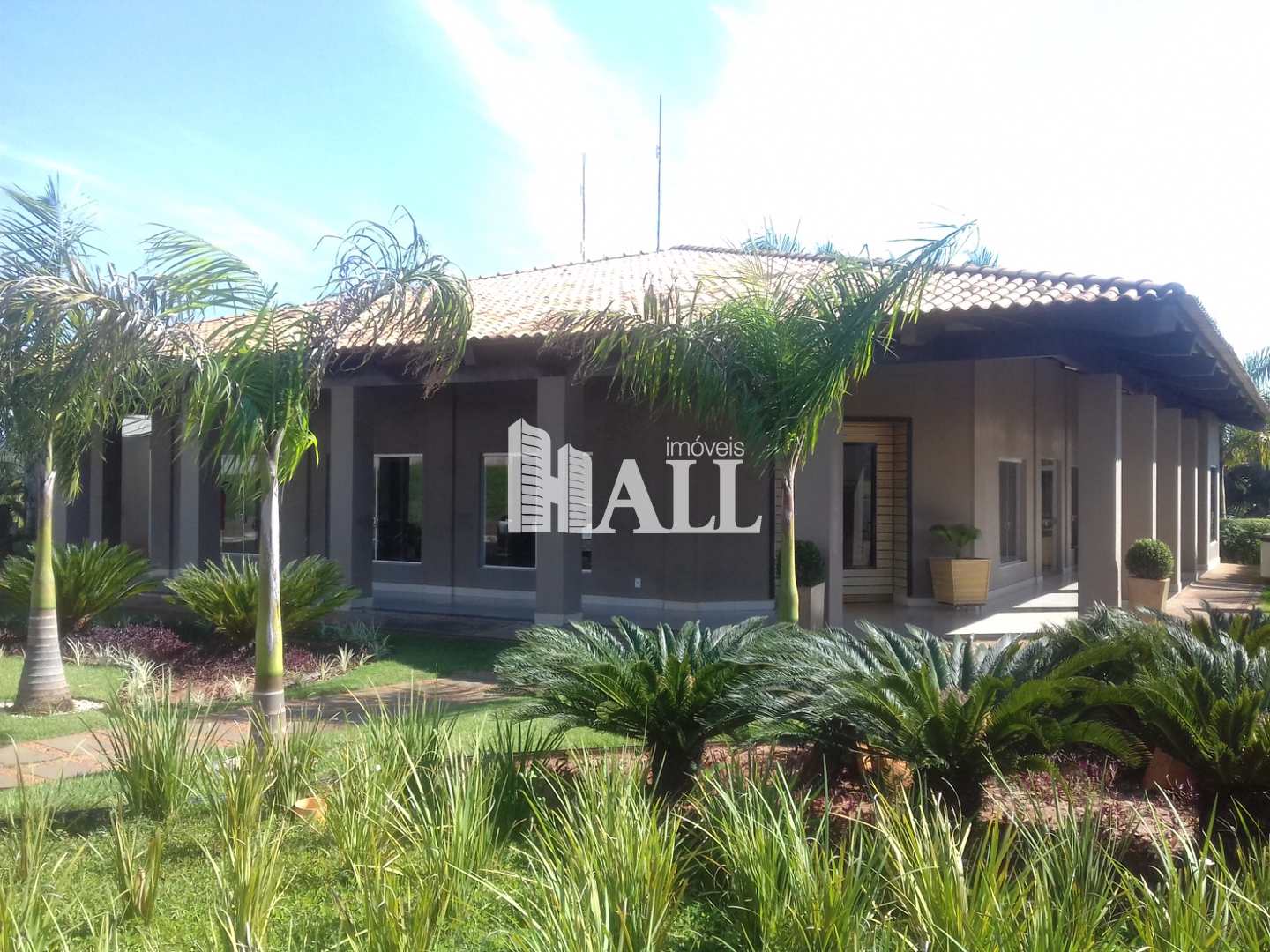 Casa com 4 quartos à venda, 327m² — foto 1 de 19