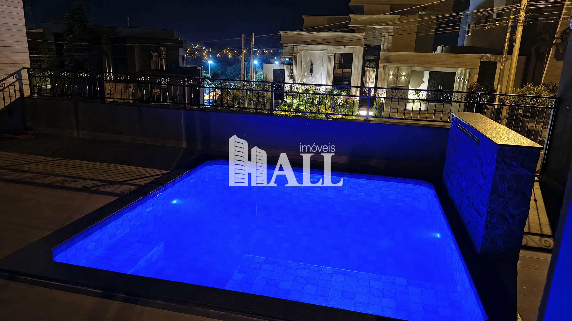 Casa com 3 quartos à venda, 305m² — foto 39 de 49