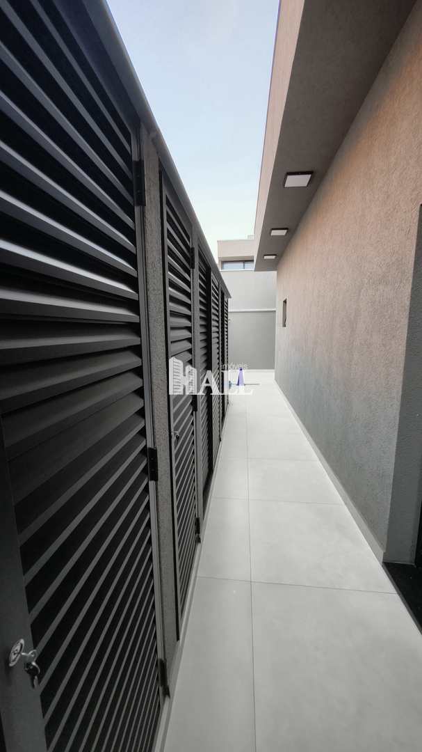 Casa com 3 quartos à venda, 305m² — foto 44 de 49