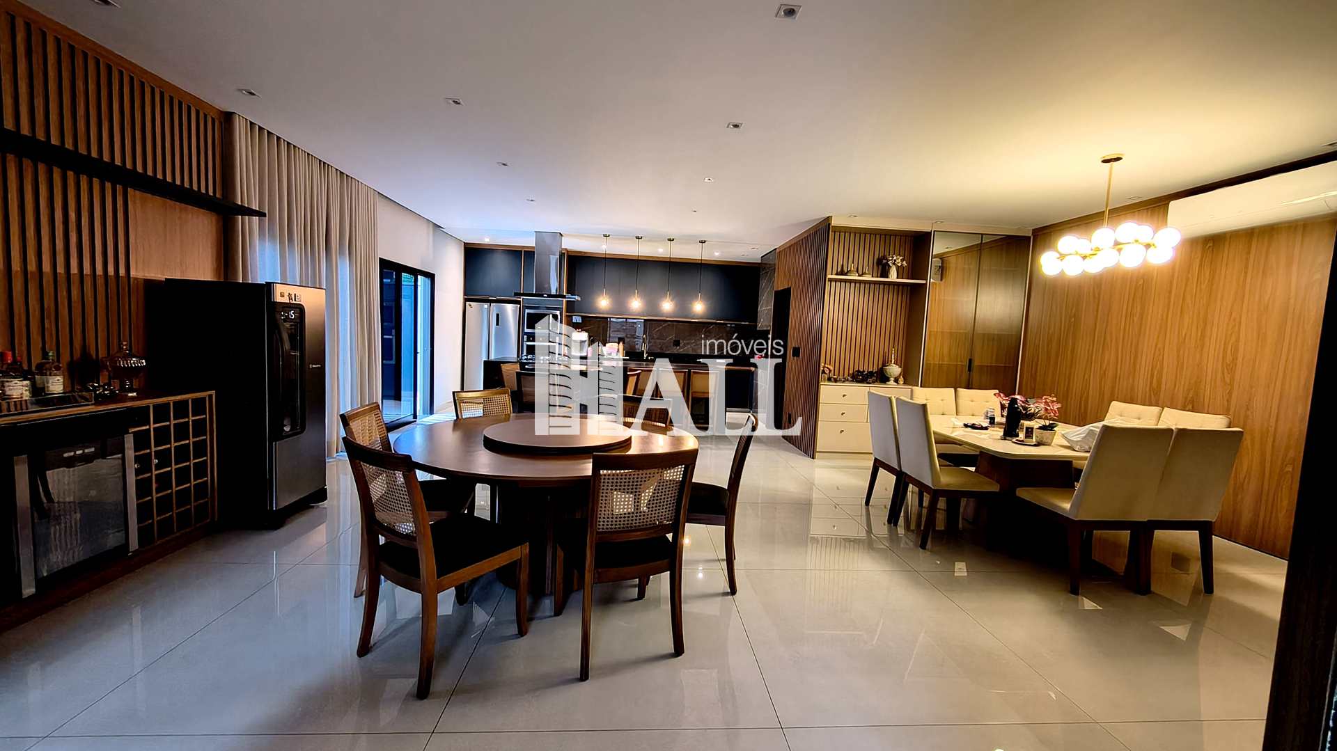 Casa com 3 quartos à venda, 305m² — foto 14 de 49