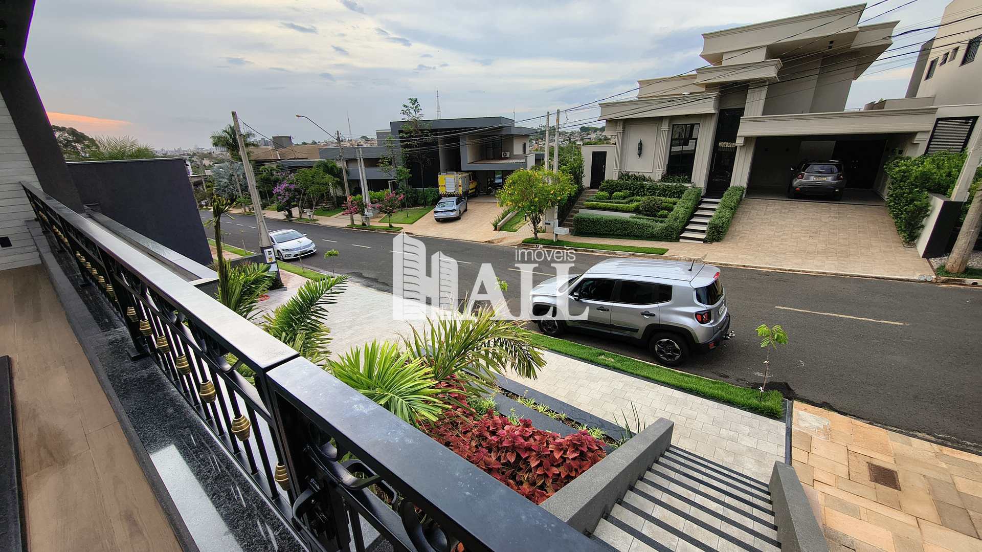 Casa com 3 quartos à venda, 305m² — foto 48 de 49