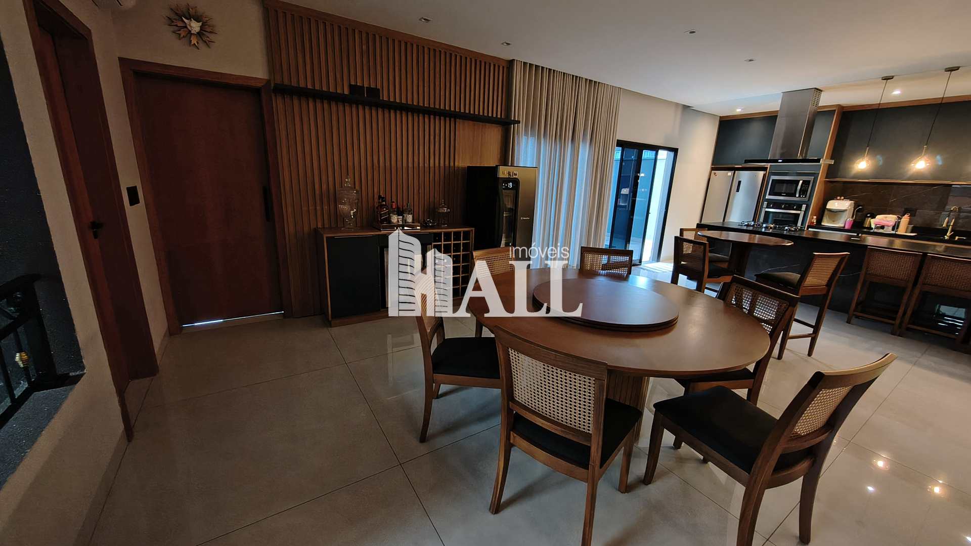 Casa com 3 quartos à venda, 305m² — foto 18 de 49