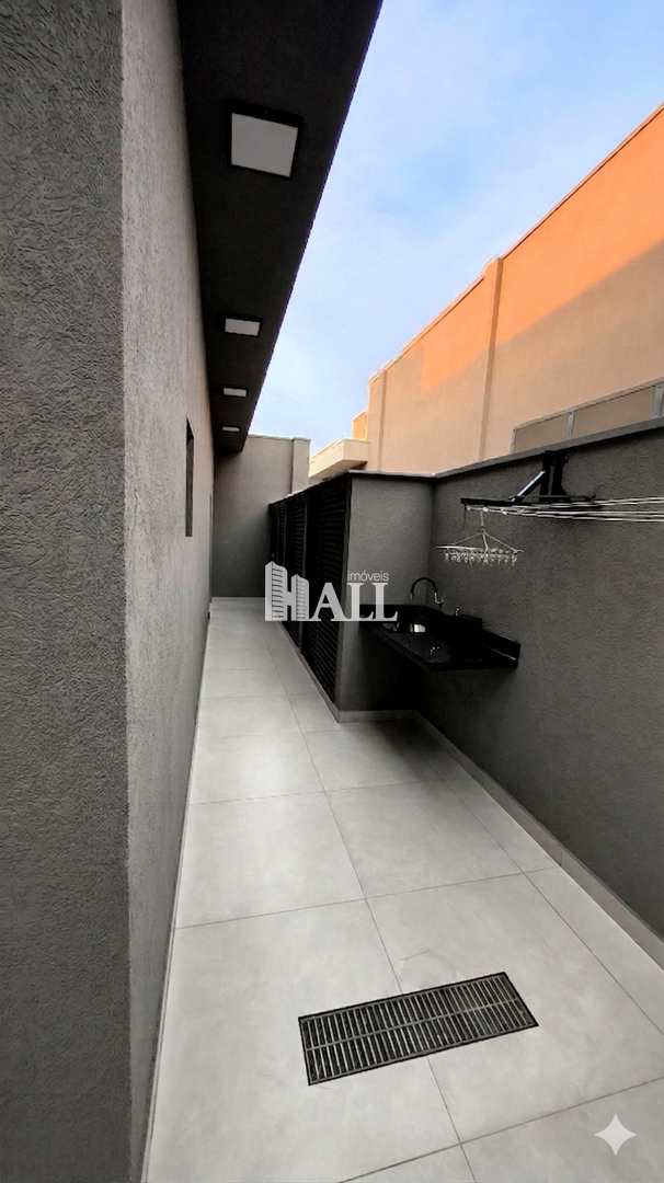 Casa com 3 quartos à venda, 305m² — foto 46 de 49