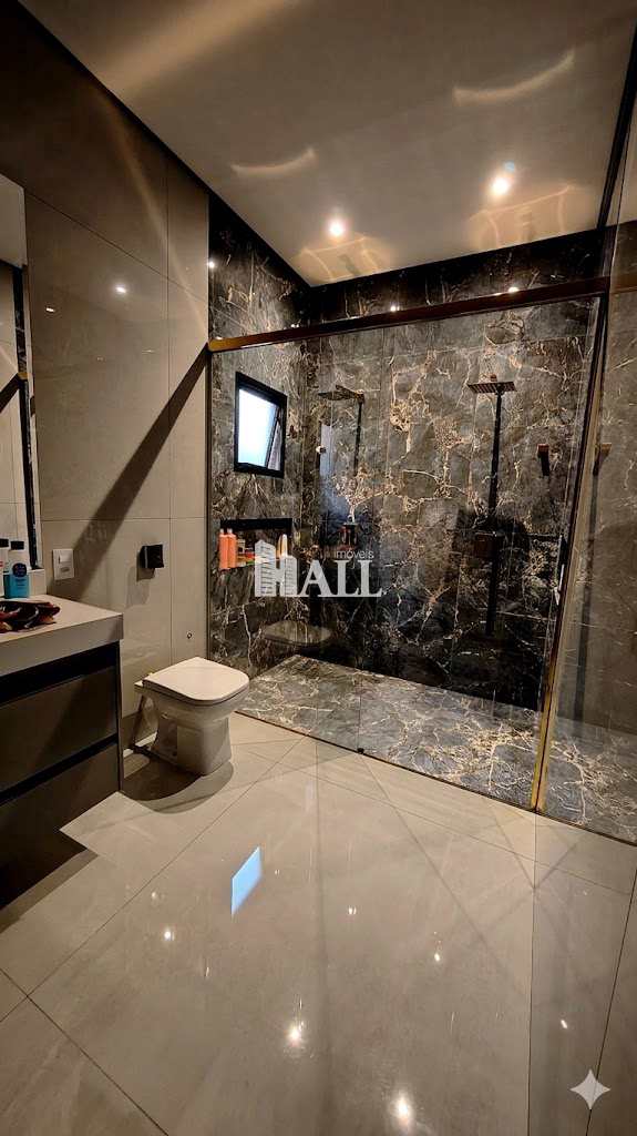 Casa com 3 quartos à venda, 305m² — foto 33 de 49