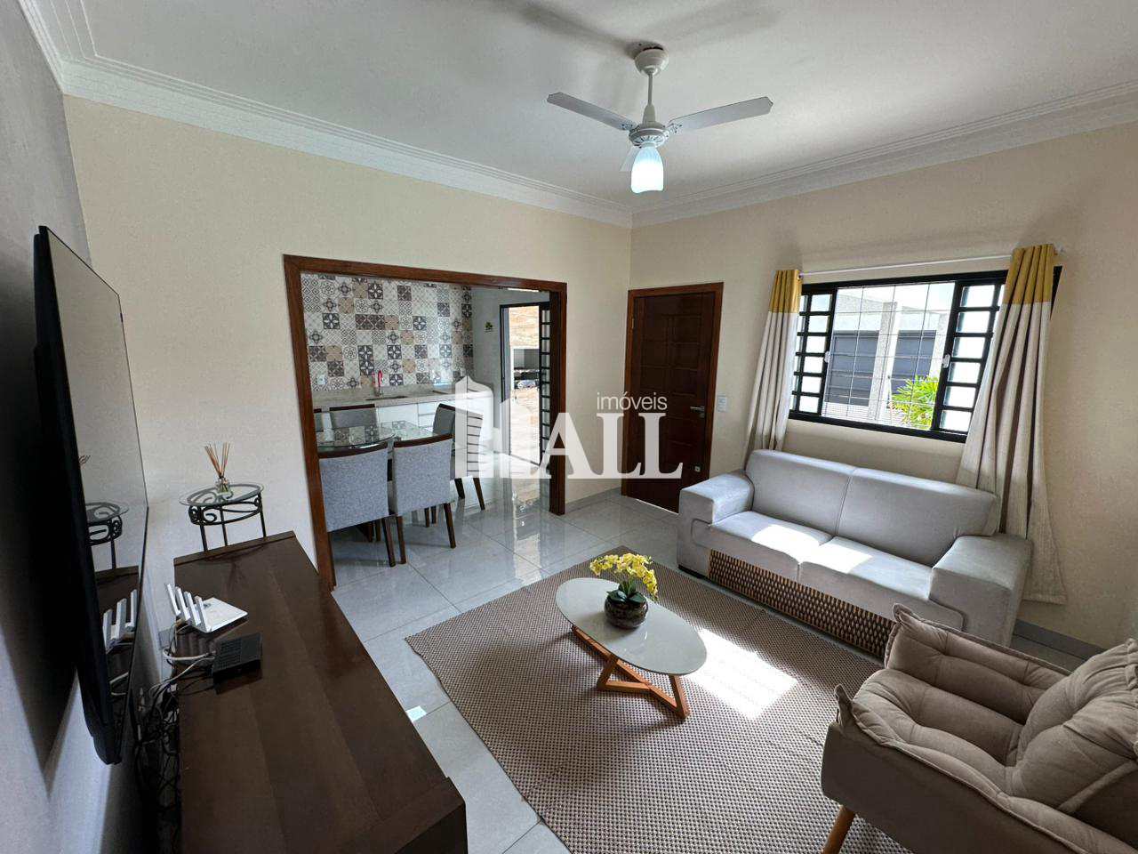Casa com 3 quartos à venda, 133m² — foto 3 de 35