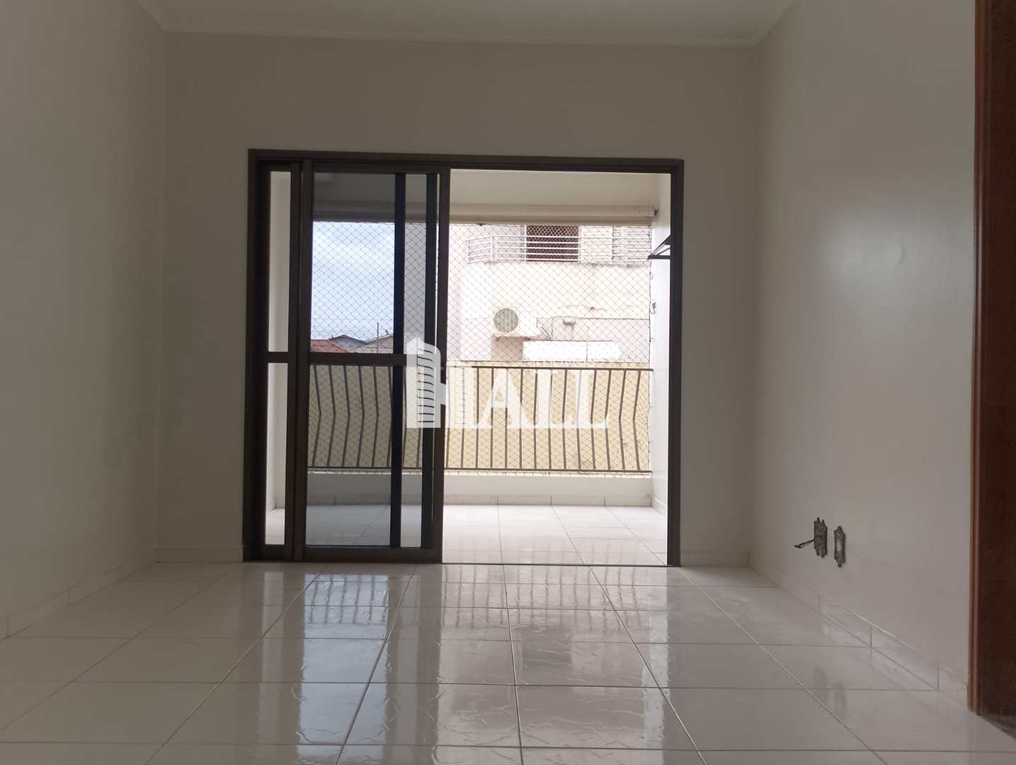 Apartamento com 3 quartos à venda, 110m² — foto 1 de 24